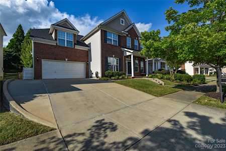 8109 Cottsbrooke Dr Huntersville, NC 28078