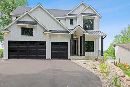 3205 Butternut Circle NW Prior Lake, MN 55372