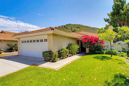 11075 Avenida De Los Lobos San Diego, CA 92127