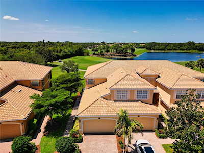314 Winding Brook Ln #101 Bradenton, FL 34212