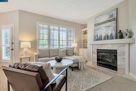 2010 Canyon Woods Dr San Ramon, CA 94582