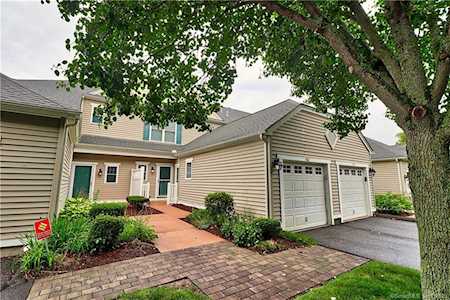39 Ives St #402 Hamden, CT 06518