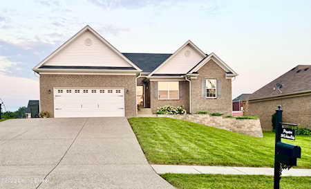 204 S Autumn Ridge Dr Mt Washington, KY 40047