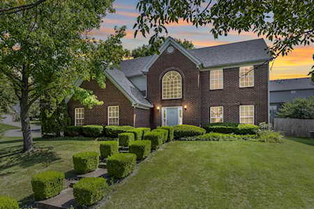 476 Skyview Ln Lexington, KY 40511