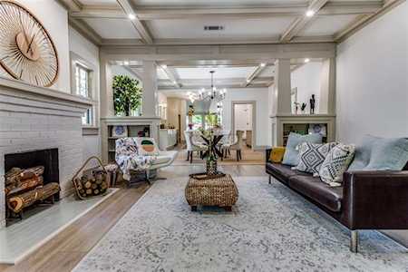 2109 Fairmount Avenue Fort Worth, TX 76110