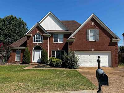 8896 Lindstrom Dr Memphis, TN 38016