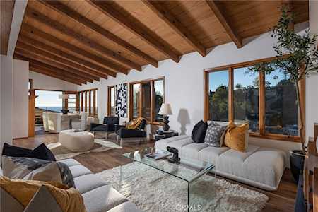 967 Meadowlark Ln Laguna Beach, CA 92651
