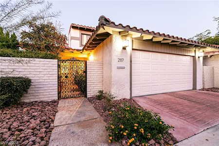 2117 Plaza Del Fuentes Las Vegas, NV 89102