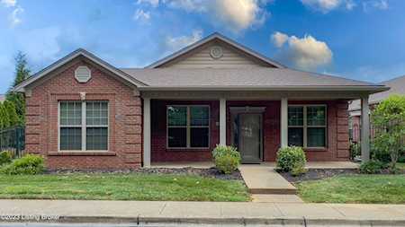 4104 Carrington Greene Dr Louisville, KY 40299