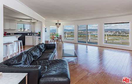 8124 Billowvista Dr Playa Del Rey, CA 90293