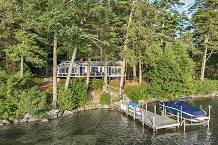 149 Nary Shores Rd Wolfeboro, NH 03894