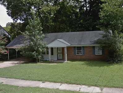 2511 Clearpark Dr Memphis, TN 38127