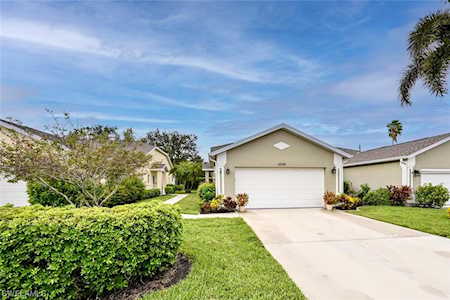 5526 Greenwood Cir #7 Naples, FL 34112