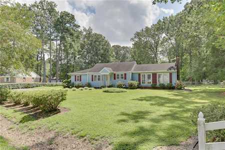 205 Allen Dr Chesapeake, VA 23322