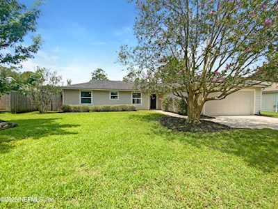 10456 Indian Walk RD Jacksonville, FL 32257