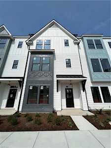 903 Douglas Eley Ln Chesapeake, VA 23322
