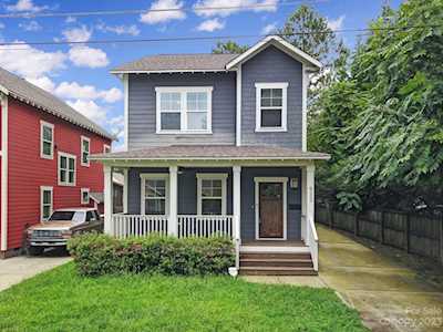 933 Sweetbriar St Charlotte, NC 28205