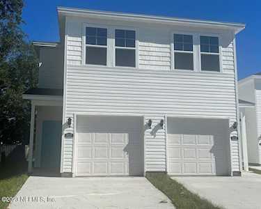 8137 Cheryl Ann Lane LN Jacksonville, FL 32244
