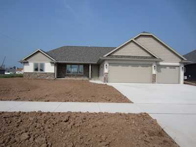1051 Nutmeg Dr De Pere, Town of Lawrence, WI 54115