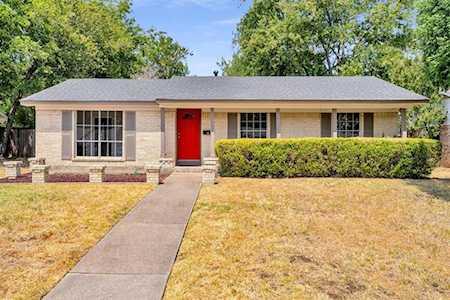 2711 Starcrest Lane Farmers Branch, TX 75234