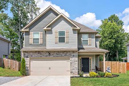 1092 Black Oak Cir Clarksville, TN 37042
