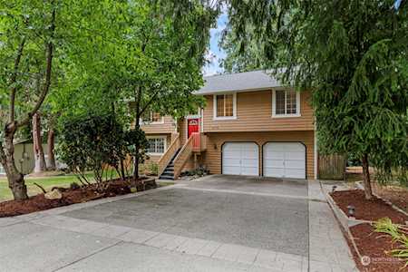 8075 NE Seawind Ave Poulsbo, WA 98370