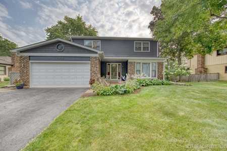 1518 Applegate Dr Naperville, IL 60565