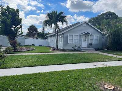 524 Palmetto St West Palm Beach, FL 33405