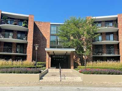1405 E Central Rd #120C Arlington Heights, IL 60005