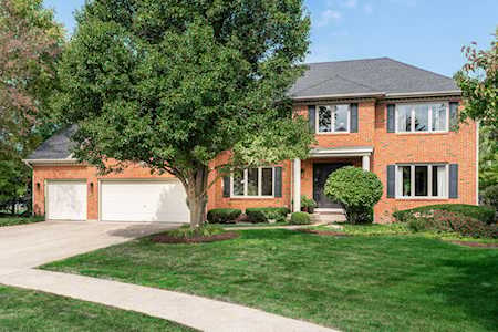 1676 Merle Dr Aurora, IL 60504