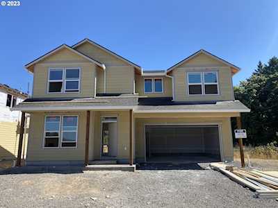 1720 S Mike DR Newberg, OR 97132
