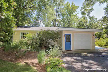4506 W Wonder Lake Dr Wonder Lake, IL 60097