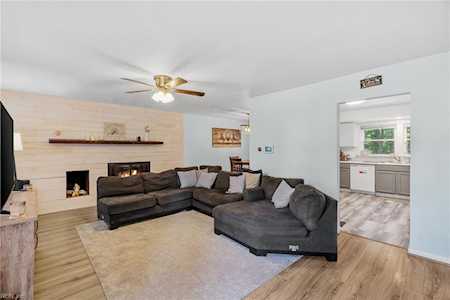 826 Arlington Terrace Hampton, VA 23666