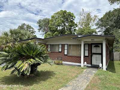 2209 Sherrington ST Jacksonville, FL 32209