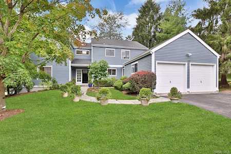 130 Rutter Dubois Ln Irvington, NY 10533