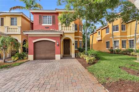 10220 Olivewood Way #48 Estero, FL 33928