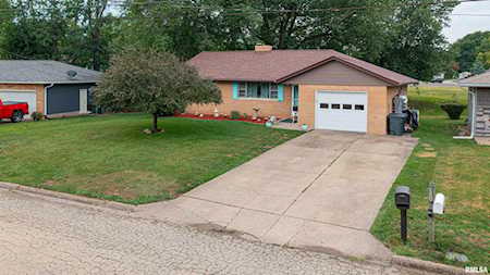 109 Brentwood Dr East Peoria, IL 61611