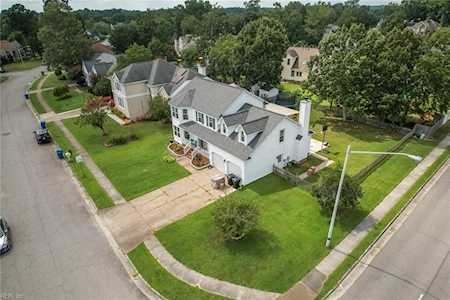 3824 Larchwood Dr Virginia Beach, VA 23456