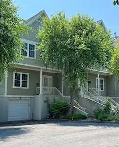 83 Kings Hwy #7 New Rochelle, NY 10801