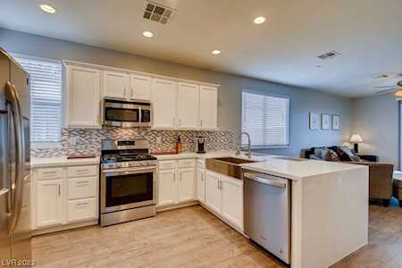 2592 Chantemar St Las Vegas, NV 89135