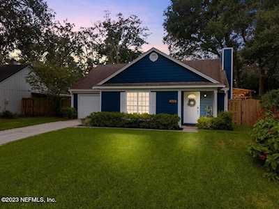 2438 Footbridge LN Jacksonville, FL 32224