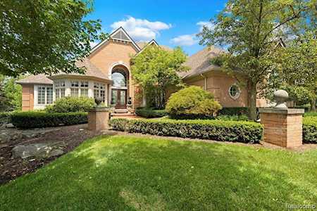 17807 Stonebrook Dr Northville Twp, MI 48168