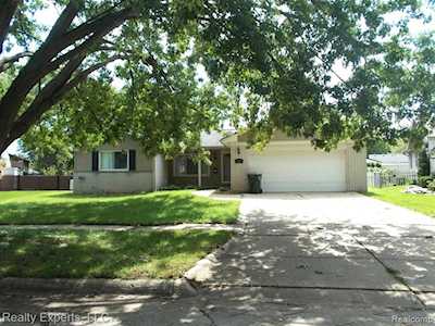44259 N Umberland Circle Canton Twp, MI 48187