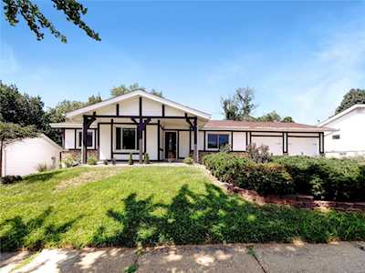 1227 Still House Creek Rd Chesterfield, MO 63017