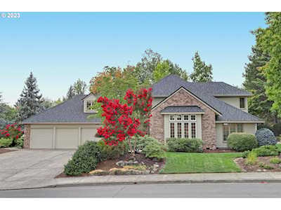 3036 NW Bauer Woods DR Portland, OR 97229