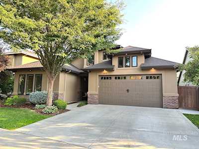5917 E Midsummer St Boise, ID 83716-5506