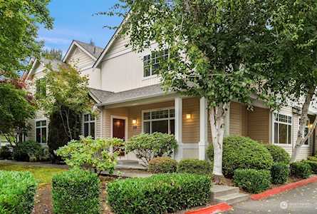 915 232nd Place NE Sammamish, WA 98074