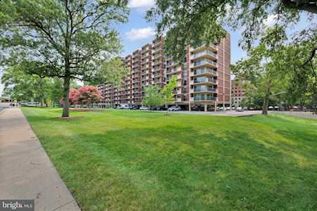 1300 Army Navy Dr #1023 Arlington, VA 22202