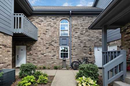 39 Foxcroft Rd #111 Naperville, IL 60565