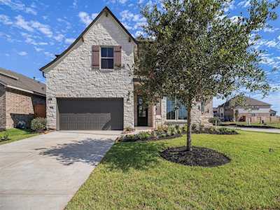 13604 Sabine Lake Dr Texas City, TX 77568